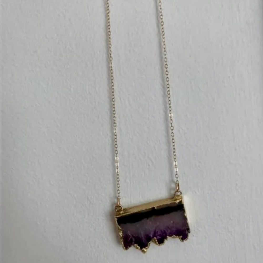 Elegant Purple and Gold Necklace améthyste